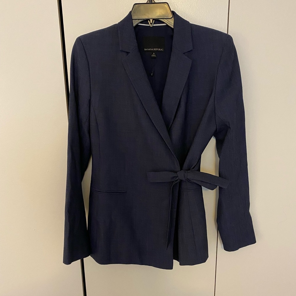 Banana republic blazer with tie detail